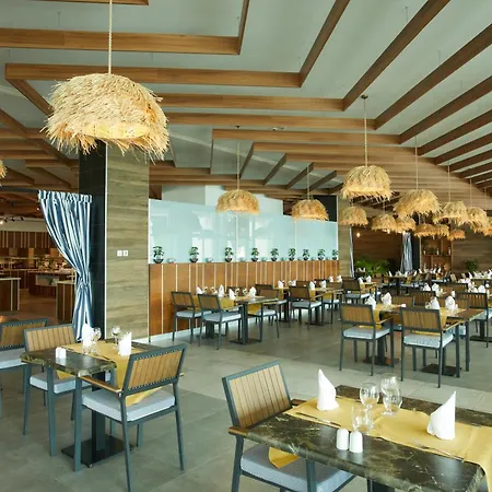 Hotel Secrets Sunny And (adults Only)