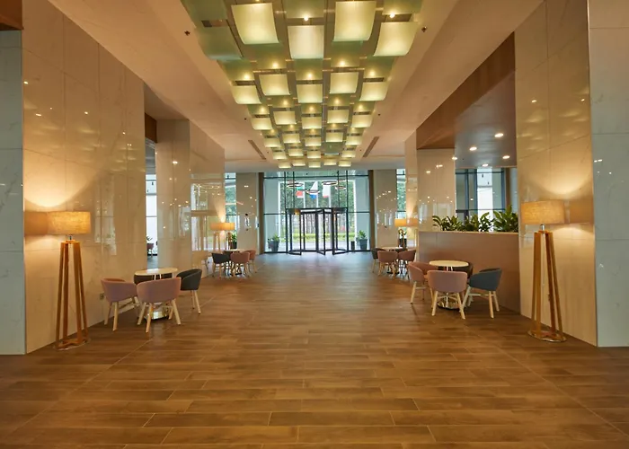 Secrets Sunny And (adults Only) Hotel