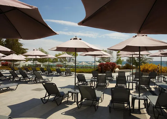 Secrets Sunny And (adults Only) Хотел