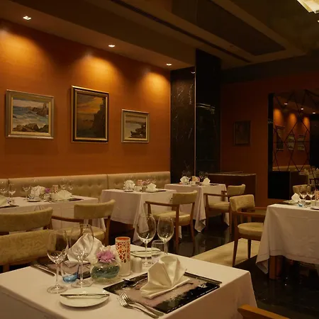 Secrets Sunny And (adults Only) فندق ساني بيتش