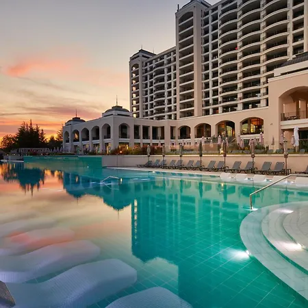 فندق Secrets Sunny And (adults Only) ساني بيتش