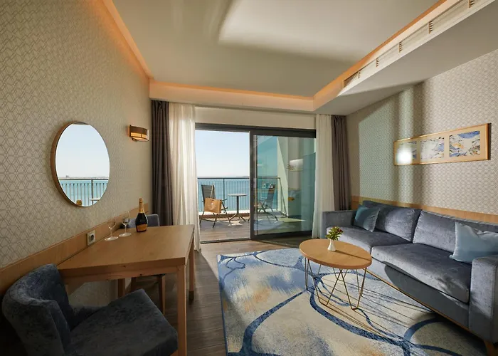 Secrets Sunny And (adults Only) Otel