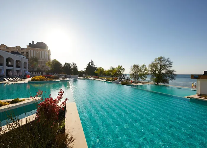 Otel Secrets Sunny And (adults Only)